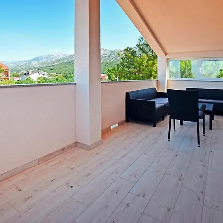 Apartment Branka Starigrad - Cdn051015-dye *